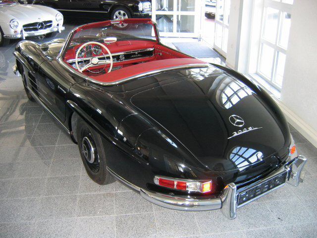 Mercedes Benz () SL (W198):  