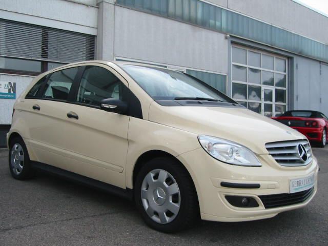 Mercedes Benz () B-Class (W245):  