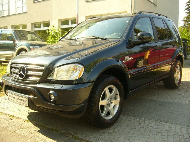 Mercedes Benz () ML-Class (W163):  