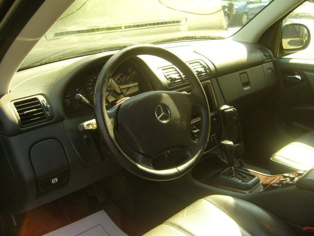 Mercedes Benz () ML-Class (W163):  