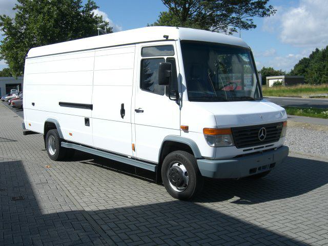 Mercedes Benz () Vario:  
