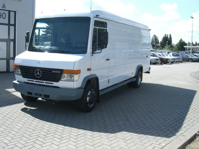 Mercedes Benz () Vario:  