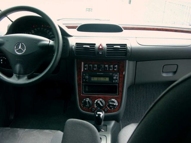 Mercedes Benz () Vaneo (414):  