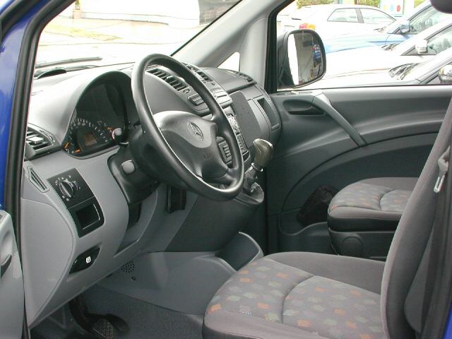 Mercedes Benz () Vito II (W639):  