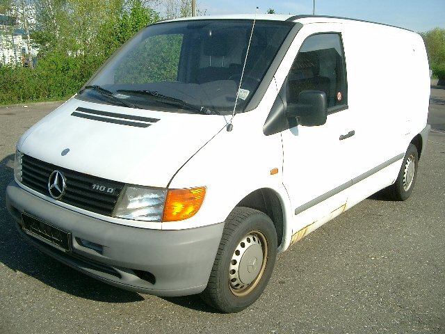 Mercedes Benz () Vito (638):  
