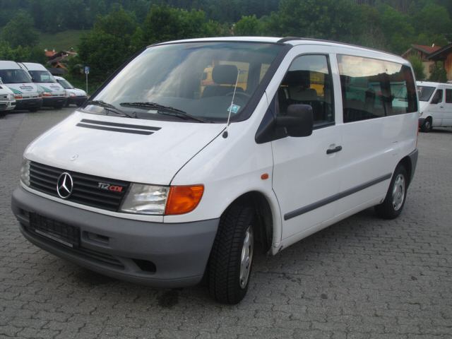 Mercedes Benz () Vito Bus (638):  