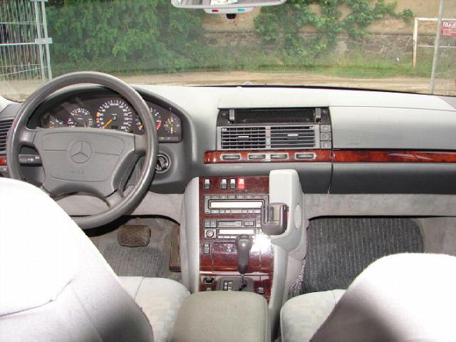Mercedes Benz () S-Class (W140):  