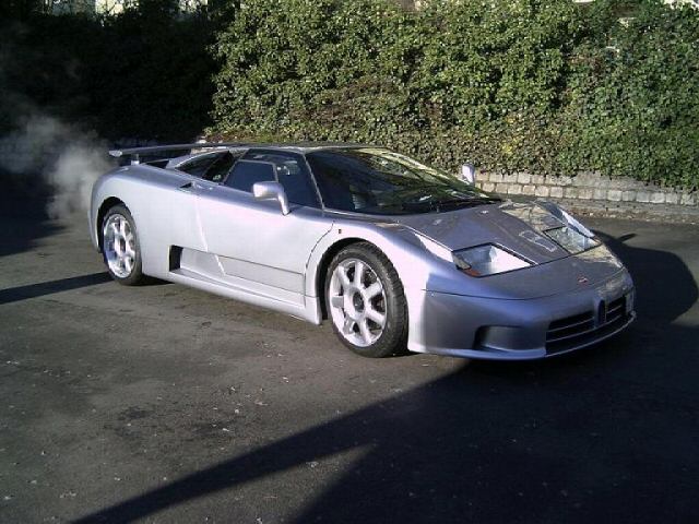 Bugatti () EB 110 GT:  