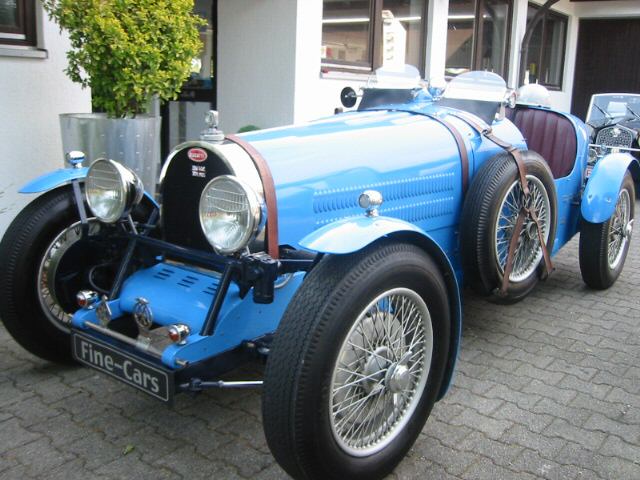 Bugatti () Type 35:  