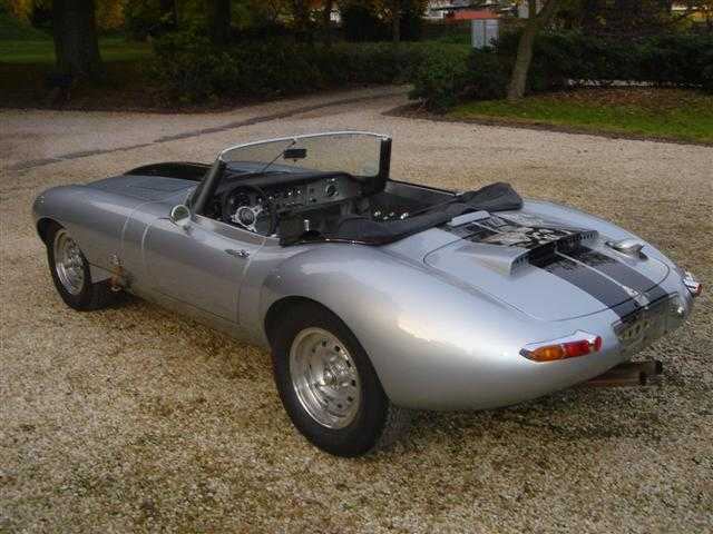 Jaguar () E-Type, 1963 (Series I):  