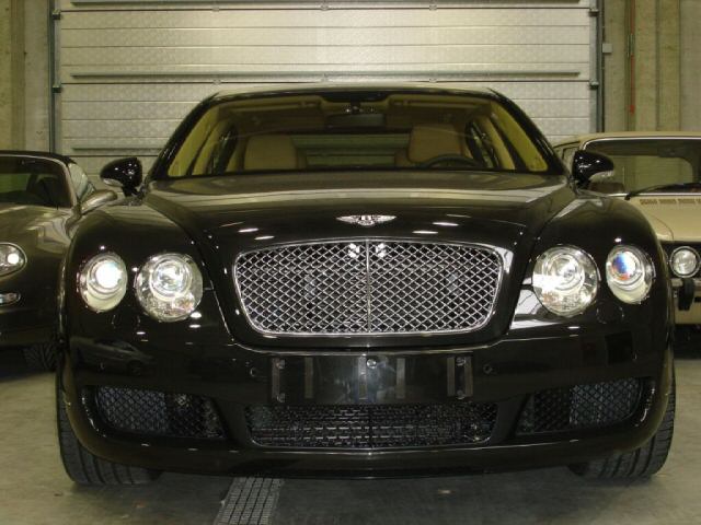 Bentley () Continental Flying Spur:  