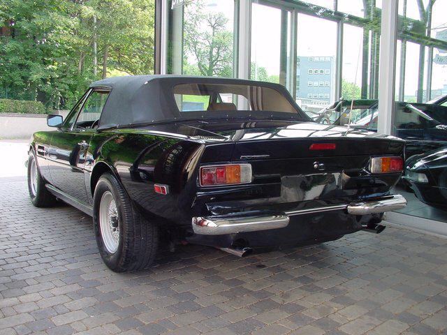 Aston Martin ( ) V8 Volante:  