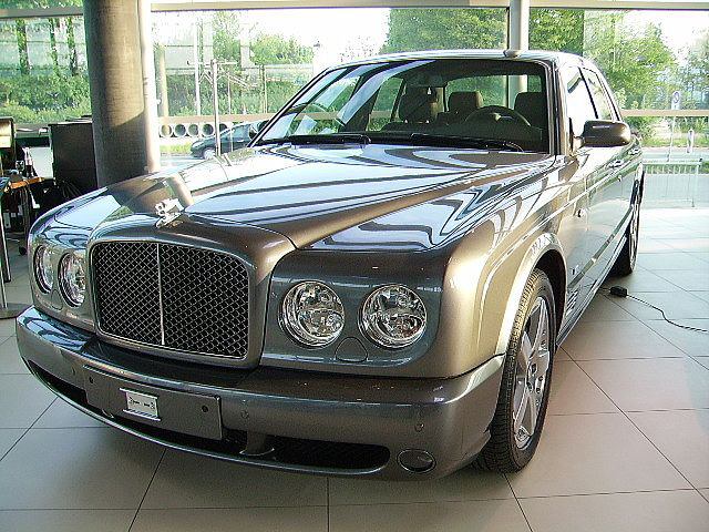 Bentley () Arnage T (V8 Bi-Turbo 16V):  