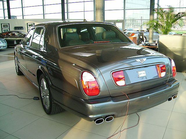 Bentley () Arnage T (V8 Bi-Turbo 16V):  