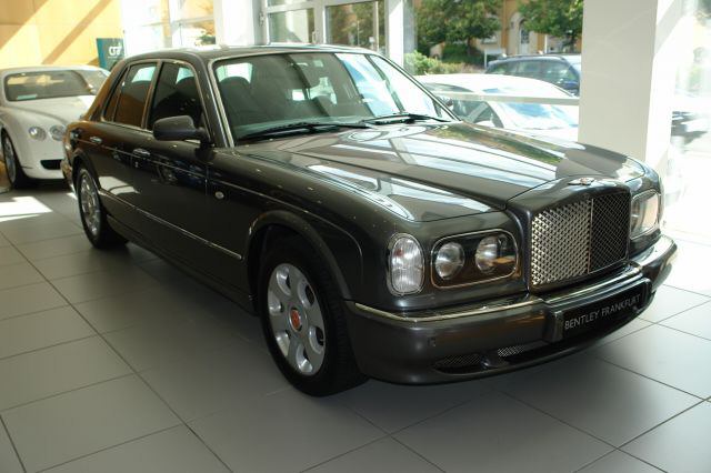 Bentley () Arnage Red Label:  