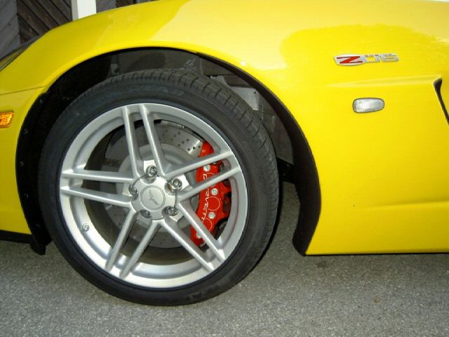 Chevrolet () Corvette (C6):  