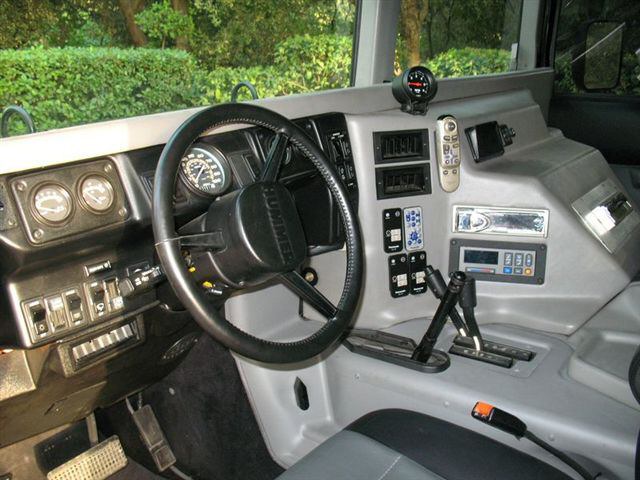 Hummer () H1:  