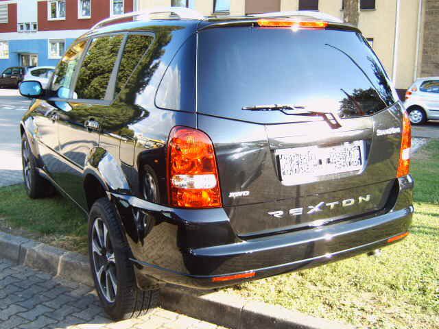 SsangYong () Rexton I:  