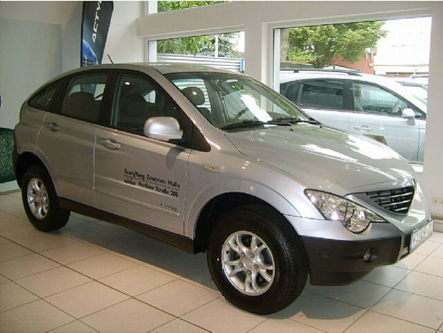 SsangYong () Actyon I (CJ):  