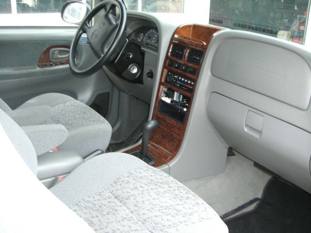 SsangYong () Korando II (KJ):  