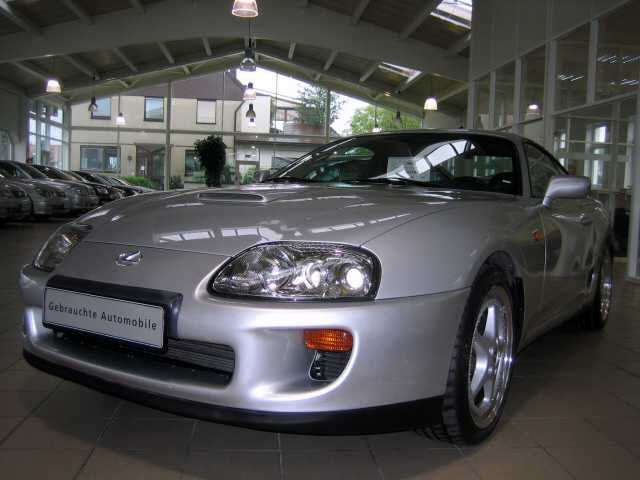 Toyota () Supra IV (JZA80):  