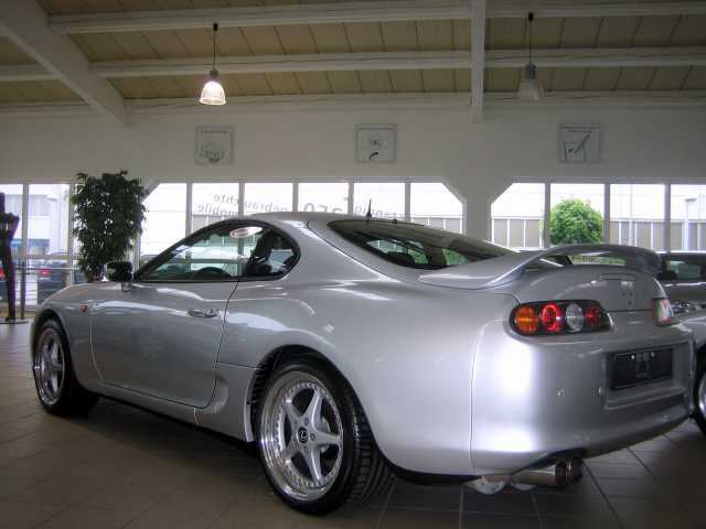 Toyota () Supra IV (JZA80):  