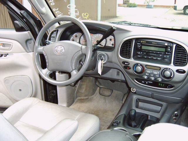 Toyota () Sequoia I (XK30, XK40):  