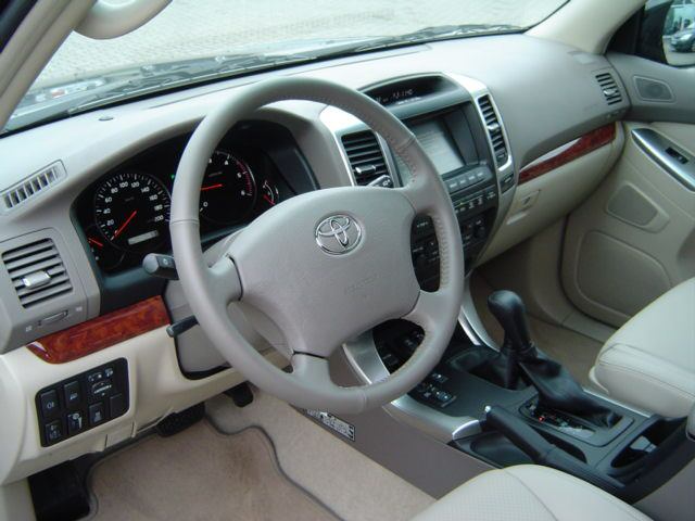 Toyota () Land Cruiser  Prado III (J120):  