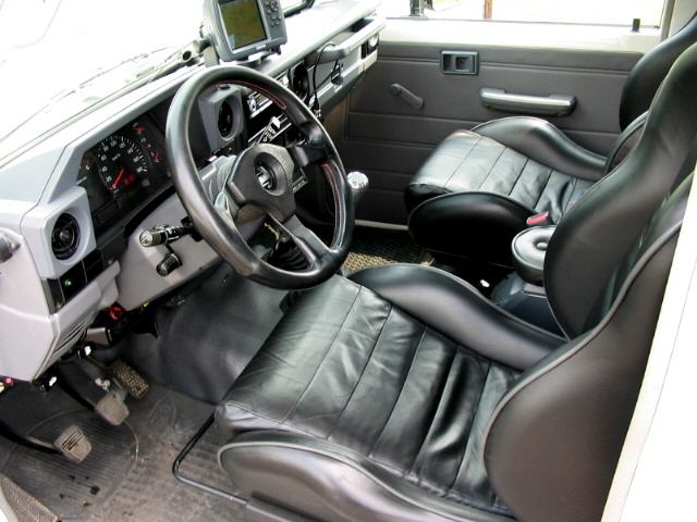 Toyota () Land Cruiser  Prado I (J70):  