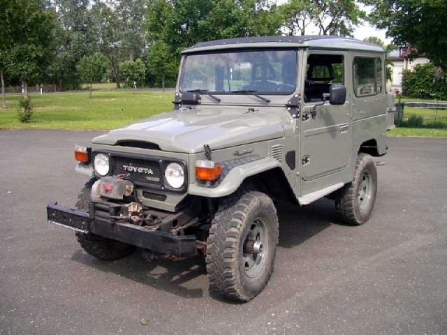 Toyota () Land Cruiser II (J4_):  