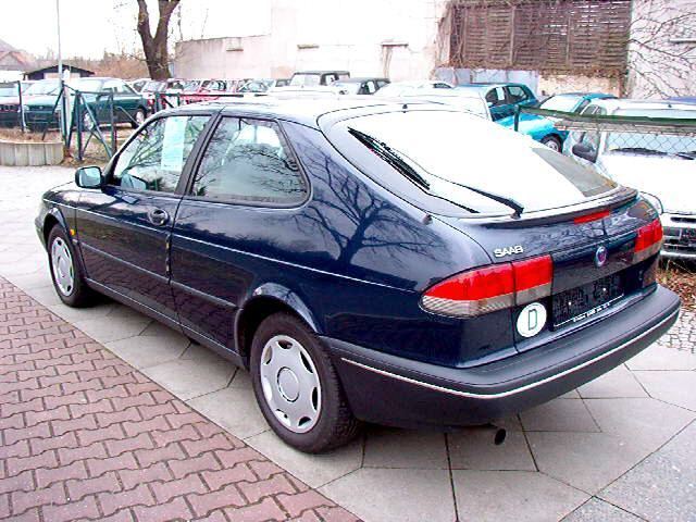 SAAB () 900 II:  