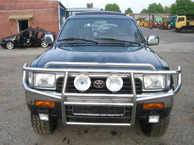 Toyota () Hilux Surf II (4-Runner) N130:  
