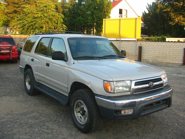 Toyota () Hilux Surf III (4-Runner) N18_:  