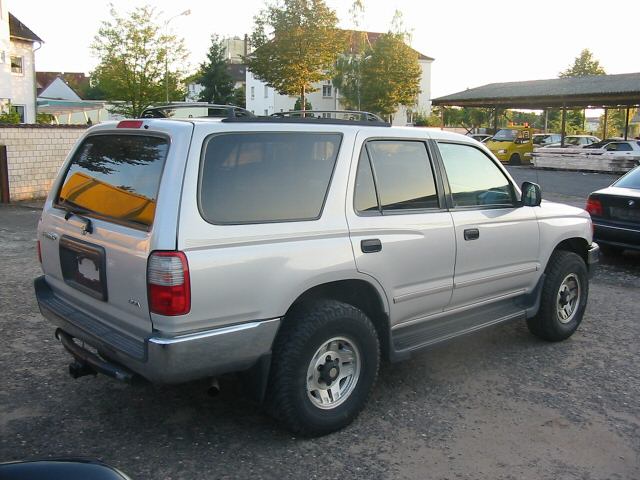 Toyota () Hilux Surf III (4-Runner) N18_:  