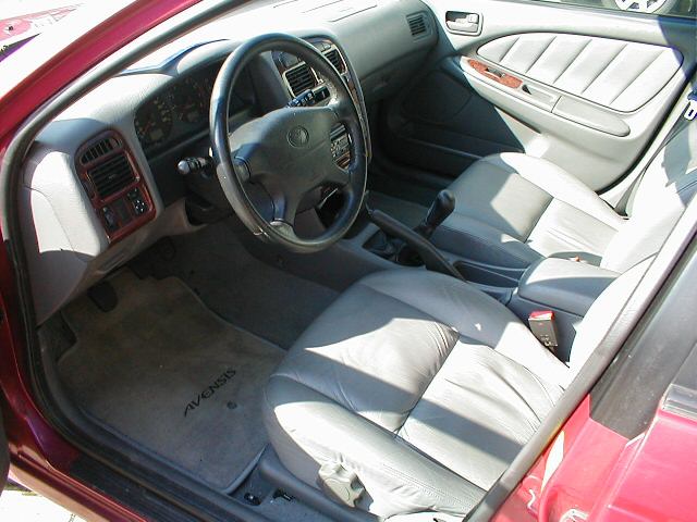 Toyota () Avensis I (_T22_):  