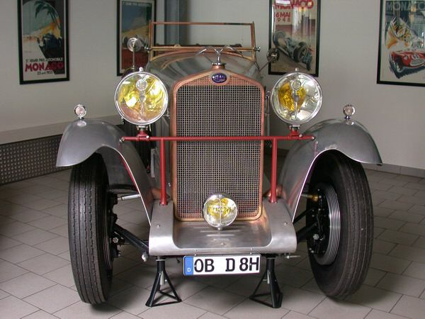 Delage () D8 SS:  