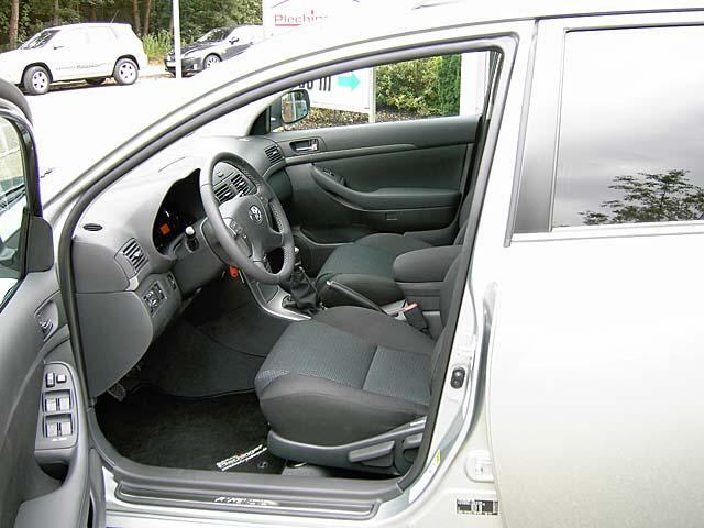 Toyota () Avensis II (_T25_):  