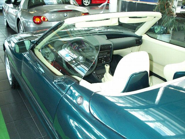 BMW () Z1:  
