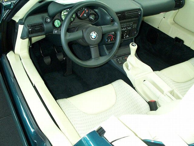 BMW () Z1:  