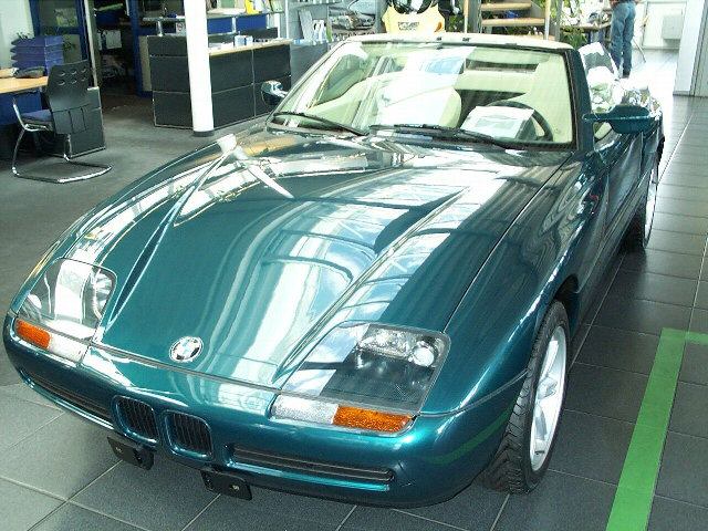 BMW () Z1:  
