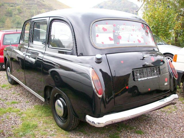 Austin () London Taxi FX 4:  