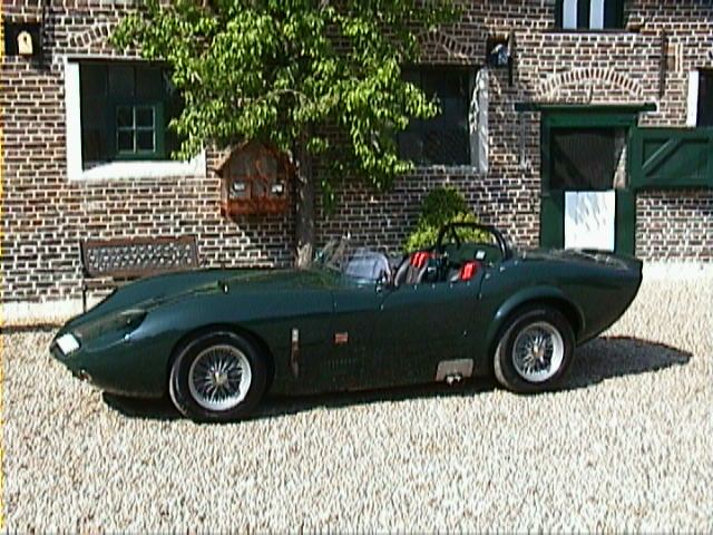 Austin Healey (-) 3000 MKII - Fiberfab:  