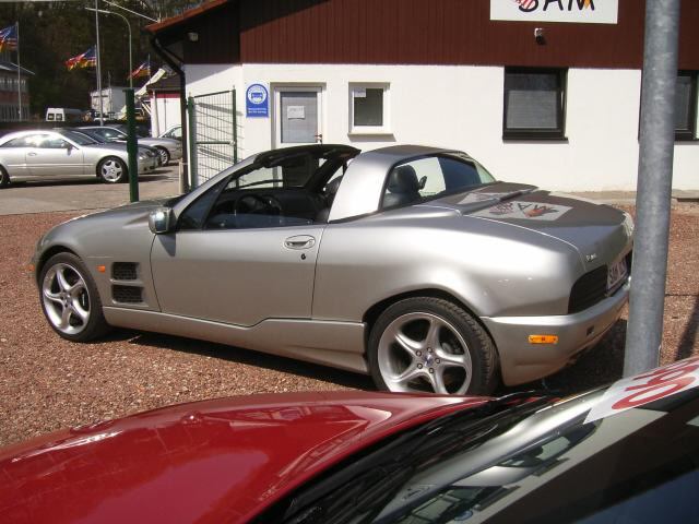 De Tomaso ( ) Bigua (Qvale Mangusta):  