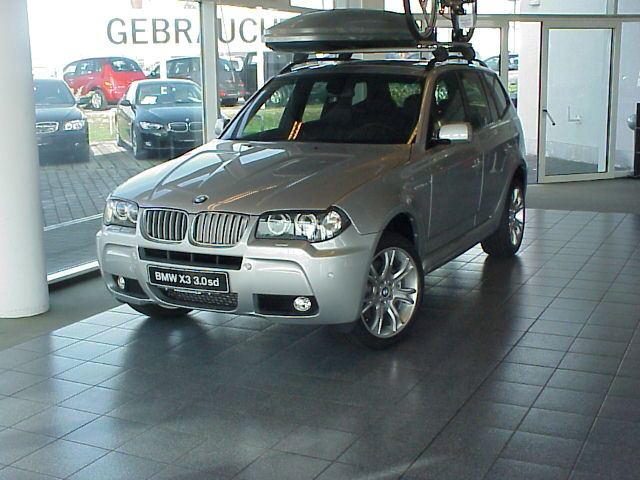 BMW () X3 (E83):  