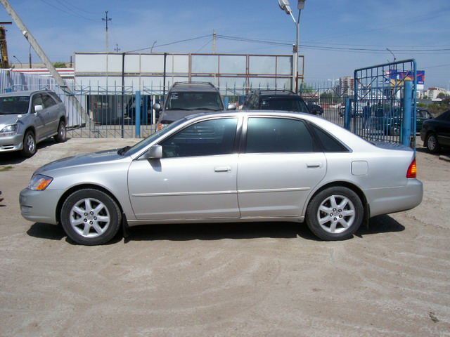 Toyota () Avalon II (MCX20):  