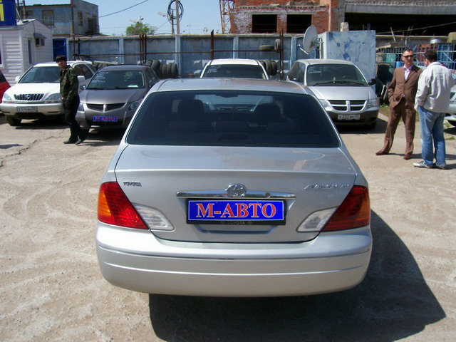 Toyota () Avalon II (MCX20):  
