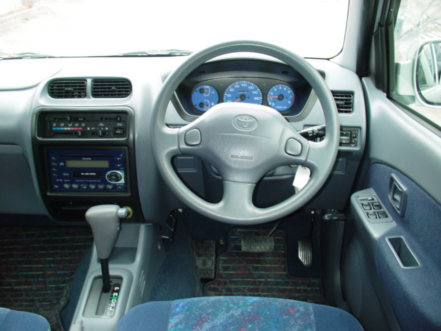Toyota () Cami:  