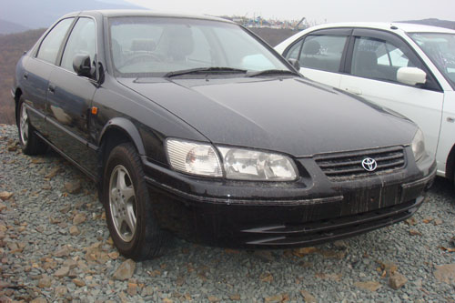 Toyota () Camry Gracia:  