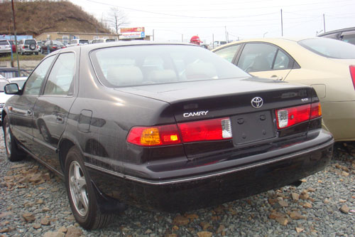 Toyota () Camry Gracia:  