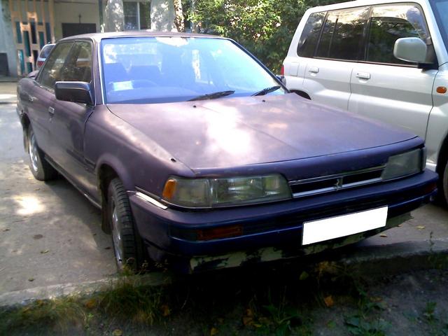 Toyota () Camry II (V2_):  